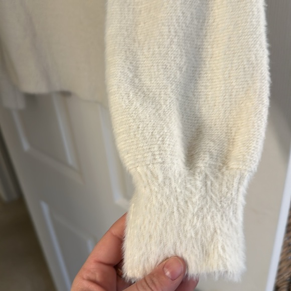 Abercrombie and Fitch Soft AF Sweater in Cream - Picture 2 of 5